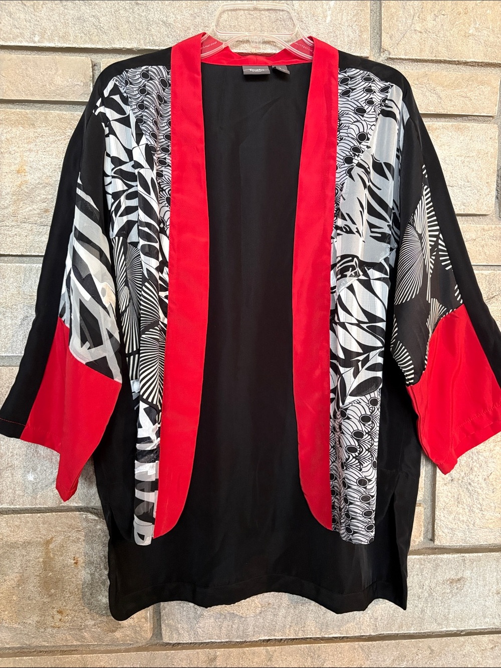 Travelers Collection by Chicos Black Top with Red Trim